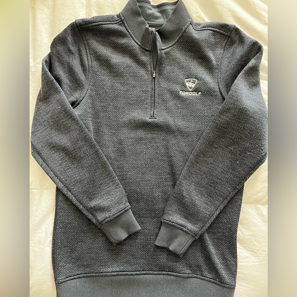 Topgolf quarter zip pull over